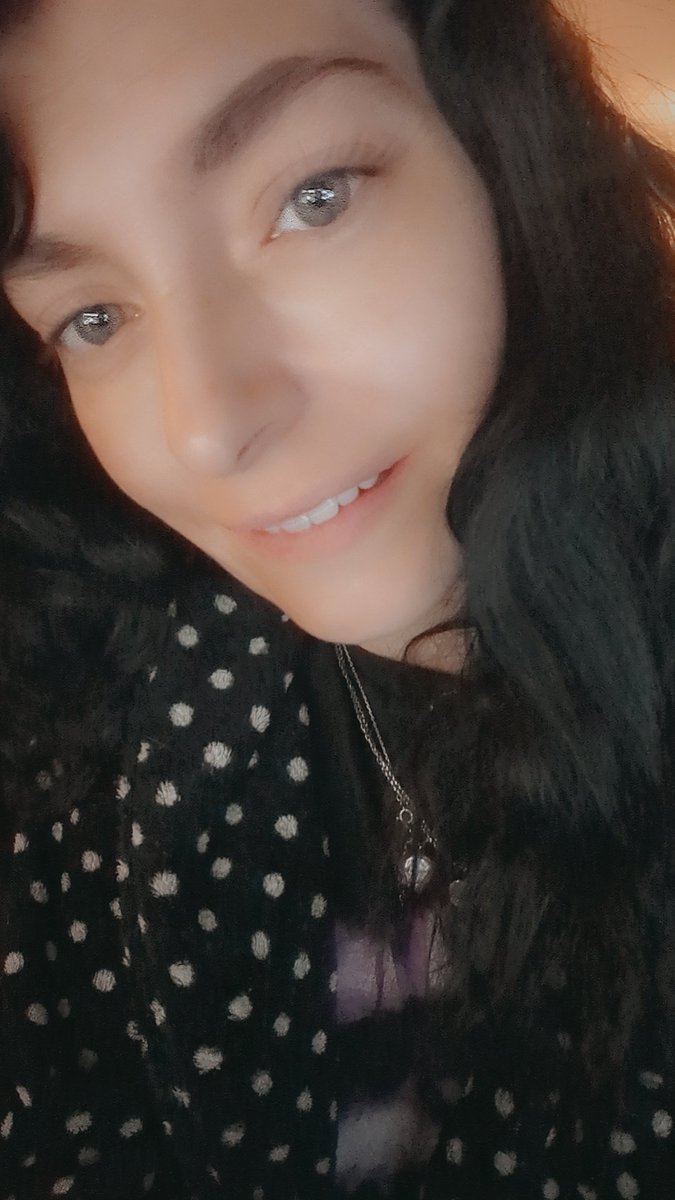 ShinySusan10's tweet image. After surgery and 6 month of  torture a new chapter starts learning to talk eat and drink and especially smile ( I never smile) lol  ( send snacks lol) now I can hopefully eat again after 6 months not sure eating and gain my weight back!