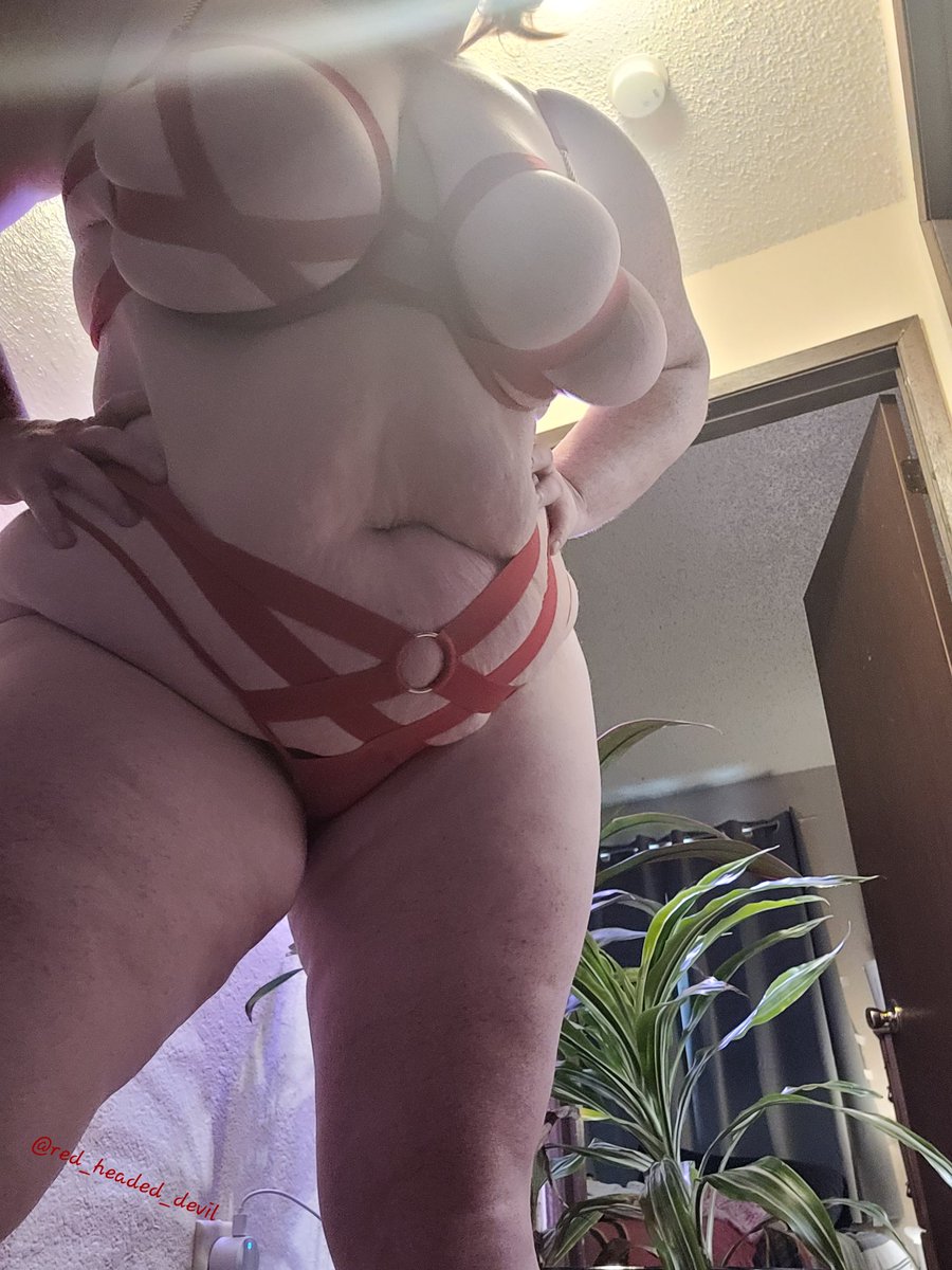 red_headeddevil's tweet photo. Librarian in the streets

Little something different in the sheets.

😈💋 https://t.co/PM5WSp6pKj