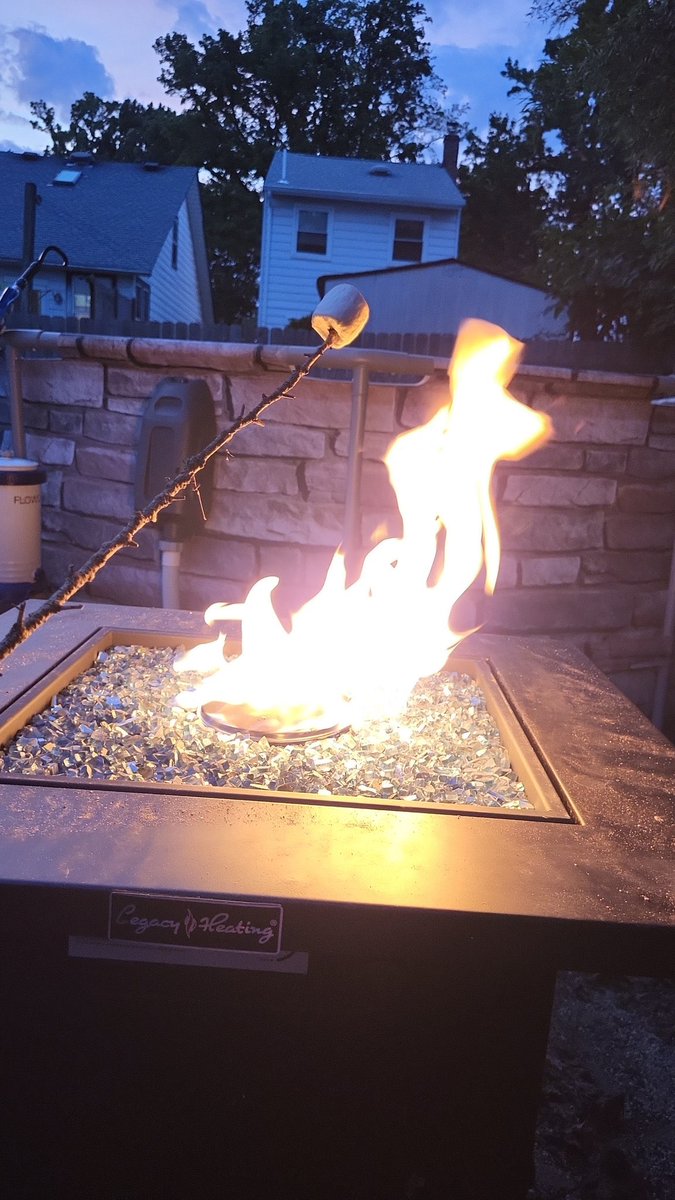 Ahhhhhh stores time!