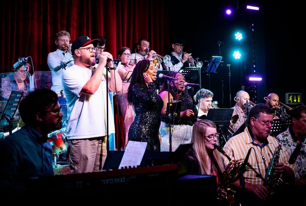 stevenmoove's tweet image. Epic event in Northampton The Beggarman has never sounded so good @SmooveTurrell