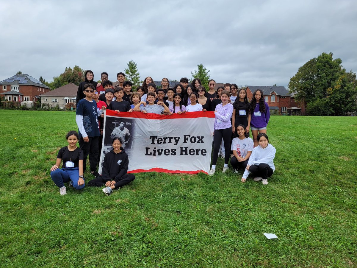 SRWS_YCDSB's tweet photo. Terry Fox &amp; Rowan’s Law Day at SRWS @YCDSB @laurasawicky https://t.co/2xNv6u2yDI