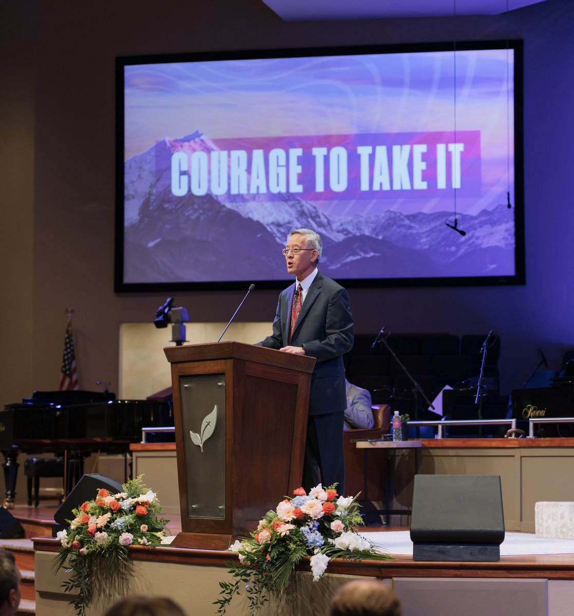 PaulChappell's tweet photo. Tremendous messages from @pastorfong and @LarryChappell this morning on courageously surrendering to and doing the will of God. I look forward to teaching now on “Leading with Discernment.” Live stream at https://t.co/dVlXfZ4Lfc. #Courageous #slc24 https://t.co/HcqWbIacLD
