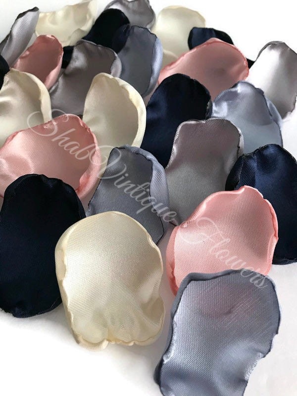 shabvintiqueflr's tweet image. ✨ Ready to add a touch of elegance to your big day? 💐 Check out our chic collection of blush pink, silver, ivory, navy blue &amp;amp; dusty blue flower petals! Perfect for table decor, flower girls, and wedding aisles. Come see the magic! 😉
nuel.ink/Cx9H4b #WeddingEssentials