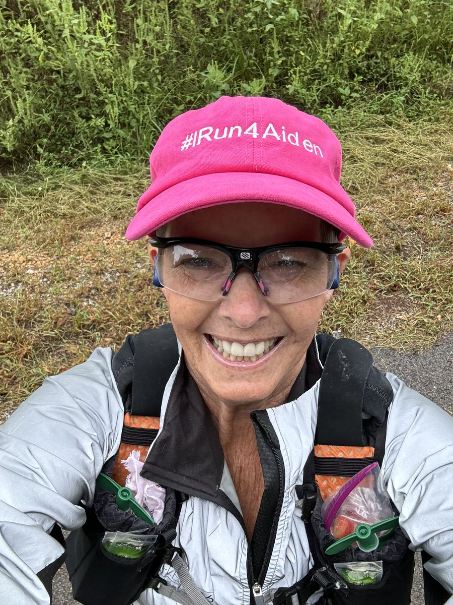 MelindaHoward4's tweet photo. Duck weather #PinkWednesday 10 miles ☺️ Finally back to double digits after my last round with Covid. Happy running everyone!!!

#IRun4Aiden 

@Orangemud @ProvizSports @RudyProjectNA #radrabbit #runinrabbit #MSCoffeeRunners #runningover60 https://t.co/iGG3otW3fY