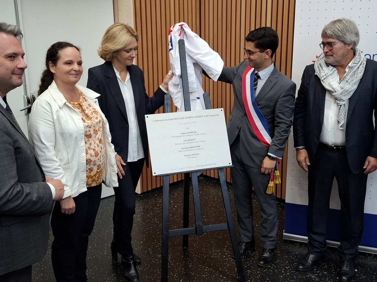 Inauguration de l'extension du lycée Cugnot, en présence de Mme Valérie Pécresse, présidente de la Région Ile-de-France, Mme Kuhn, DASEN du 93, M. le maire de Neuilly sur Marne ainsi que l'ensemble de la communauté éducative, ceci afin de favoriser la réussite de tous les élèves