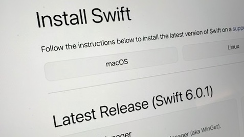 SwiftLang's tweet image. Releasing today: Swift 6.0.1, a minor update release for the Swift toolchain across Linux, Windows and macOS: forums.swift.org/t/announcing-s…