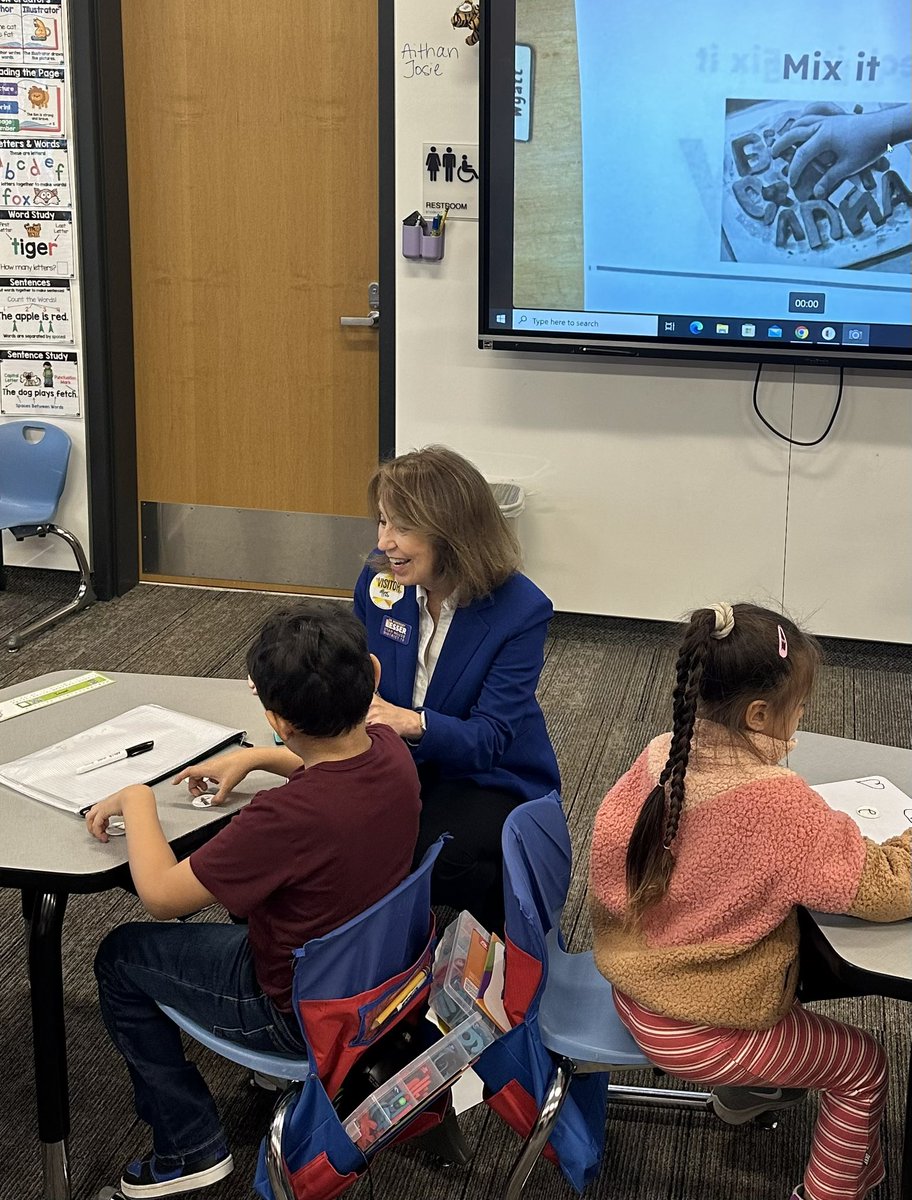 RepLesser's tweet image. Thanks, @ogdensd and @UTBoardofEd, for sponsoring Legislator Day in the Classroom. I loved seeing the latest instructional strategies in action. The sixth grade peer leaders were extraordinary!