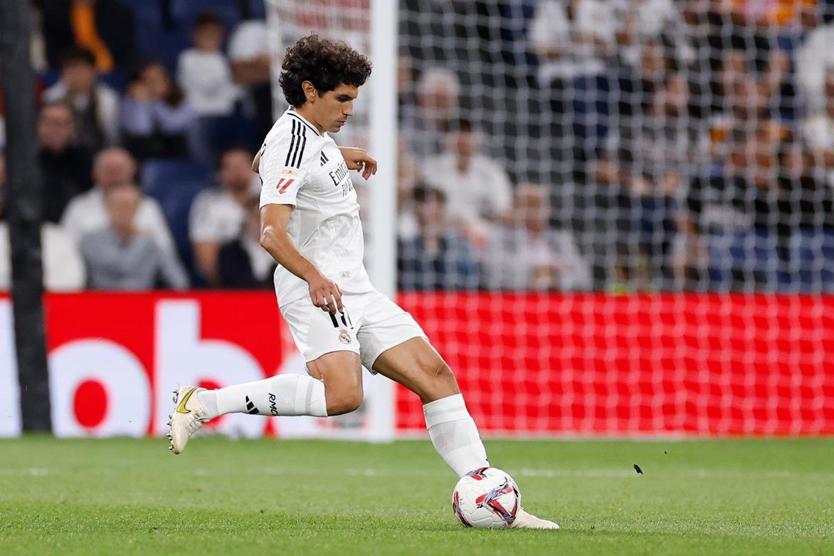 Jesús Vallejo tweet media