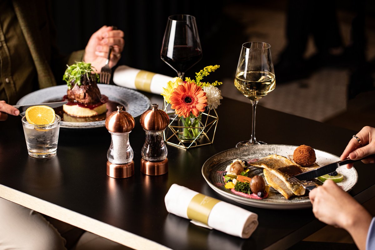 Mamma Mia's in town, and so are the vibes at 10 Fleet Street.

Join us at 10 Fleet Street Restaurant &amp; Bar for pre-show bites and cocktails that hit all the right notes.

See you there?

#MorganMemories #MammaMia