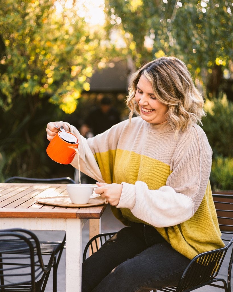 templecoffee's tweet photo. Picture this... a crisp fall morning, a cozy sweater, and an Autumn Apple Bliss. 🤌⁠
⁠
#templecoffee #perfectfallday #autumninthecity https://t.co/Bi6NPI3E8S