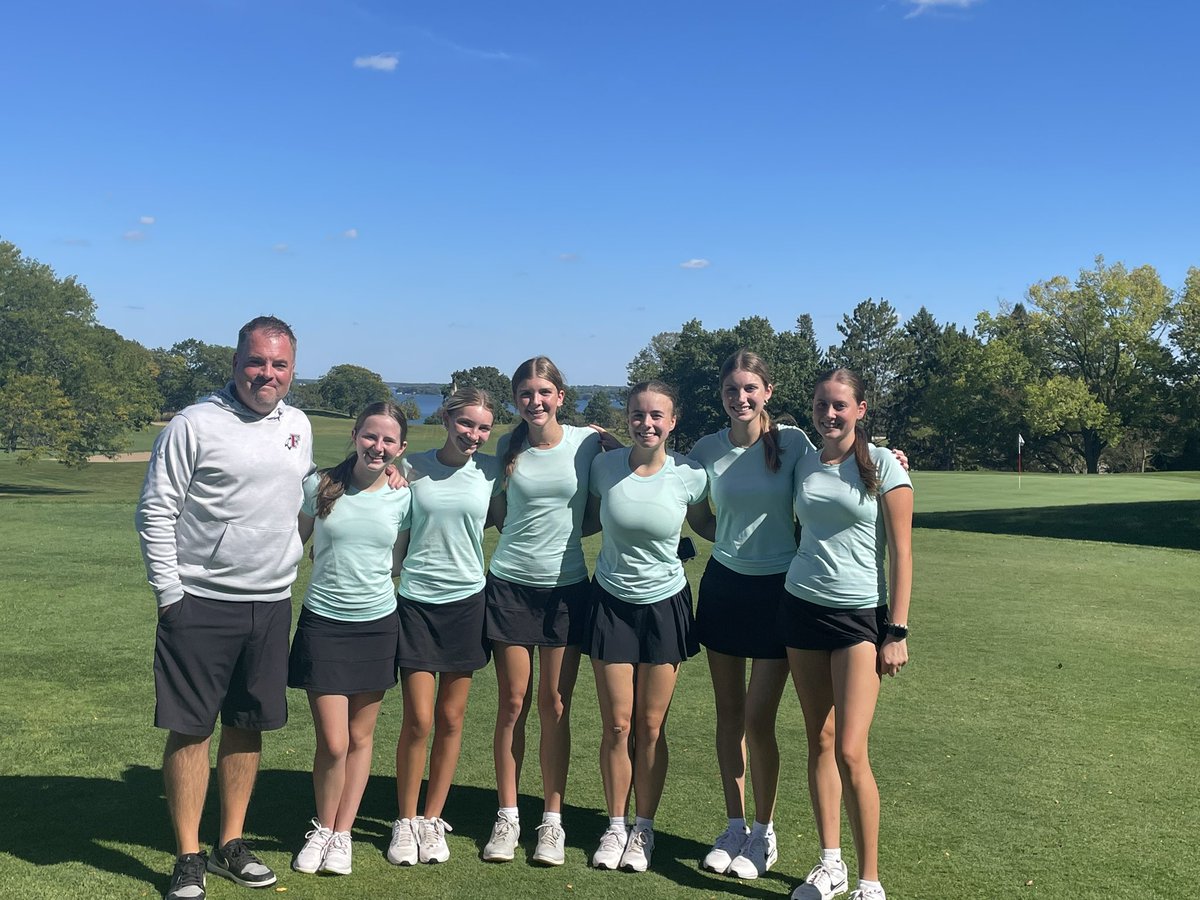FallsAthletics's tweet photo. 👍🏼 #FallsPride 4th in a Loaded Conference! 2 All Conference Stars 🤩 Annnnd a Classy Lineup of Student Athletes⛳️🏌🏻♀️#WIHSGolf https://t.co/r2bIPWKzjW