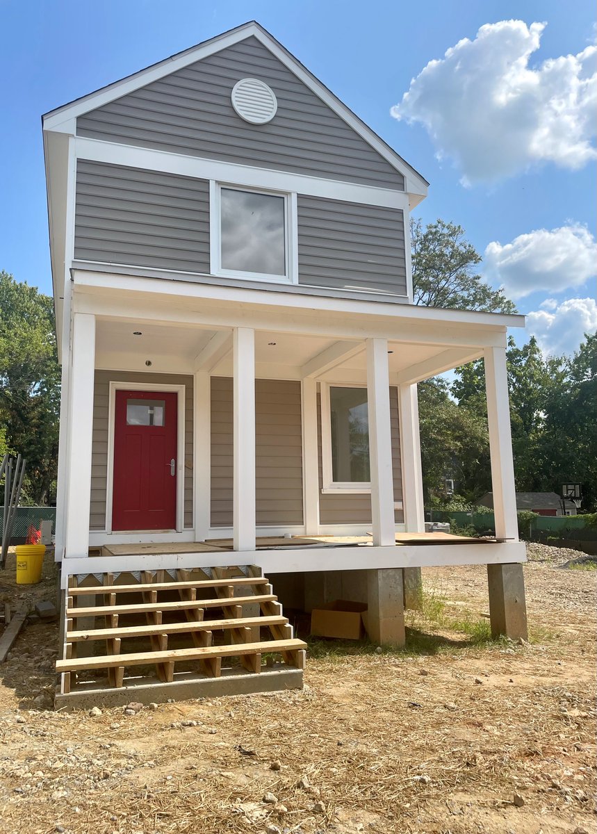 Construction on HIP's Net Zero Energy homes in Fairmount Heights is progressing... The siding is completed, cabinets installed in the kitchen and bathrooms, flooring going in. The driveways and landscaping up next. 

Here's a sneak peak!  
#PassiveDesign   #Modular   #HIPhomes
