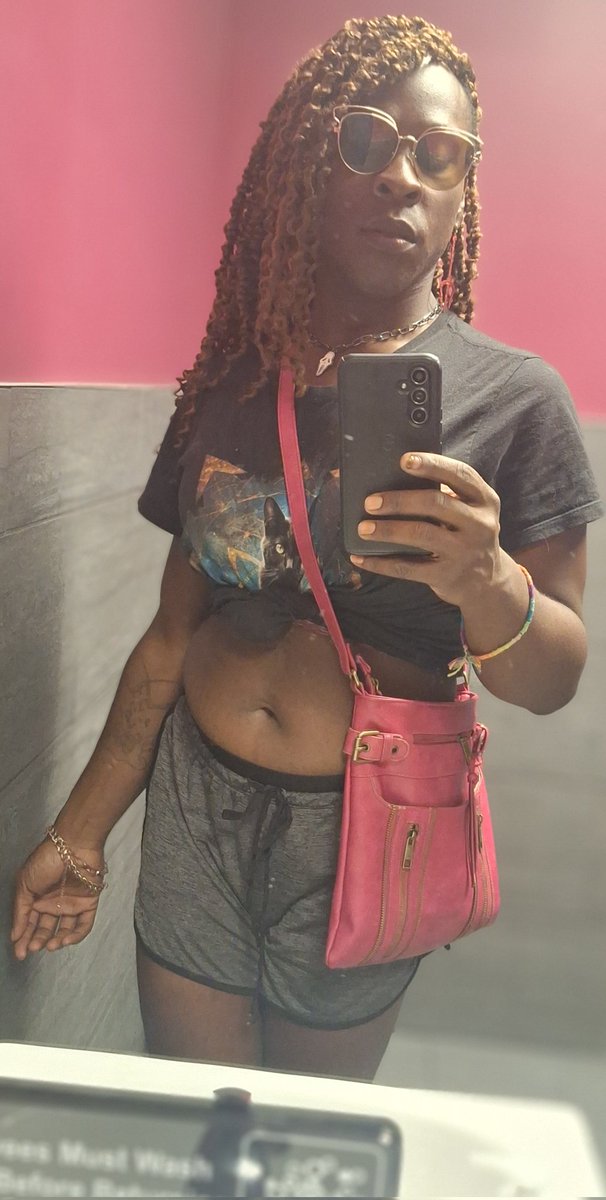 future_star21's tweet photo. CashApp - $truthtaylor29 
PayPal - truthtaylor29@gmail.com
 
Please bless a goddess with some dollaz 🙏🏾✨️ https://t.co/pIUI8EunSr