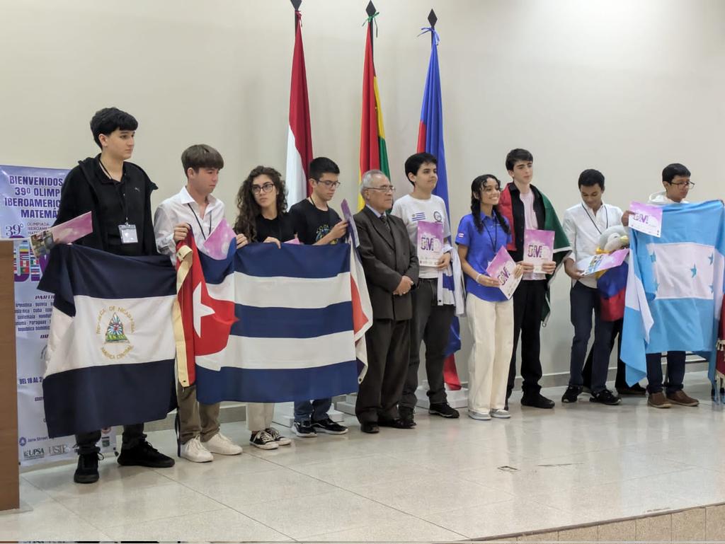 #LaHabanaViveEnMí. Obtienen 2 medallas de bronce en la 39 Olimpiada Iberoamericana de Matemática estudiantes Ián David y Karla Yisel del IPVCE Lenin. Vamos por más.