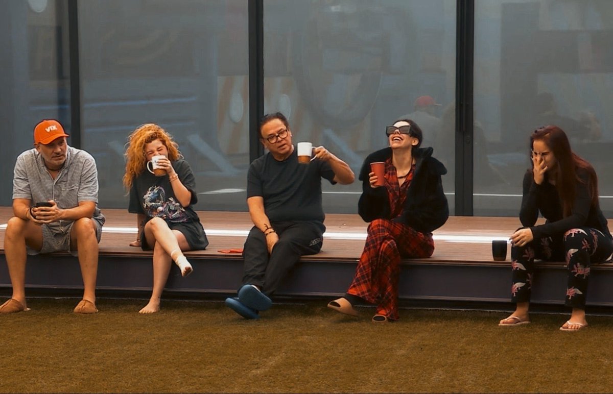 Toca despedirme de ustedes, al igual que hace un año con el Team Infierno. El que salga hoy, me dolerá mucho, porque todos han demostrado ser personas increíbles. Se ganaron nuestro apoyo incondicional. Siempre seré Team Mar. Orgulloso de apoyarlos.🌊
#LaCasaDeLosFamosos