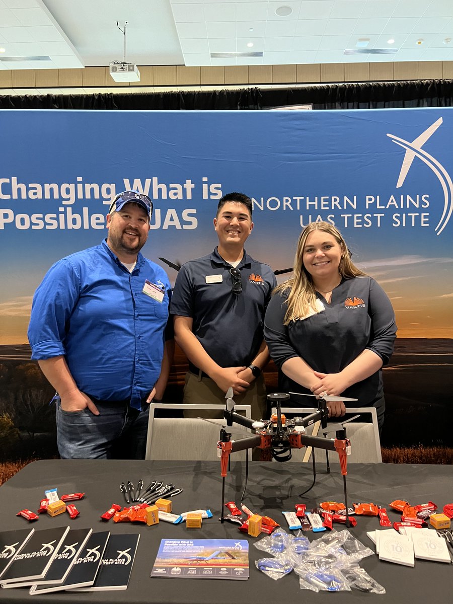 An Exciting Day at UND's All Industries Career Fair❗

NPUASTS had an incredible time connecting with future UAS leaders today!

If you missed us, learn more about the exciting internships and career paths we offer:

npuasts.com

#NPUASTS #UND #VantisUAS #UASCareers