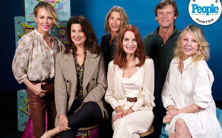 Ok so I just watched <a href="/GrantNoShow/">Grant Show</a> <a href="/HeatherLockleer/">New Day Horizons</a> <a href="/josiebissett/">Josie Bissett</a> <a href="/LauraLeighton/">Laura Leighton</a> #BrookeLangton &amp; #DaphnieZuniga spill the ☕ about #MelrosePlace reboot it is still in early stages all the actors are coming back I'm so excited