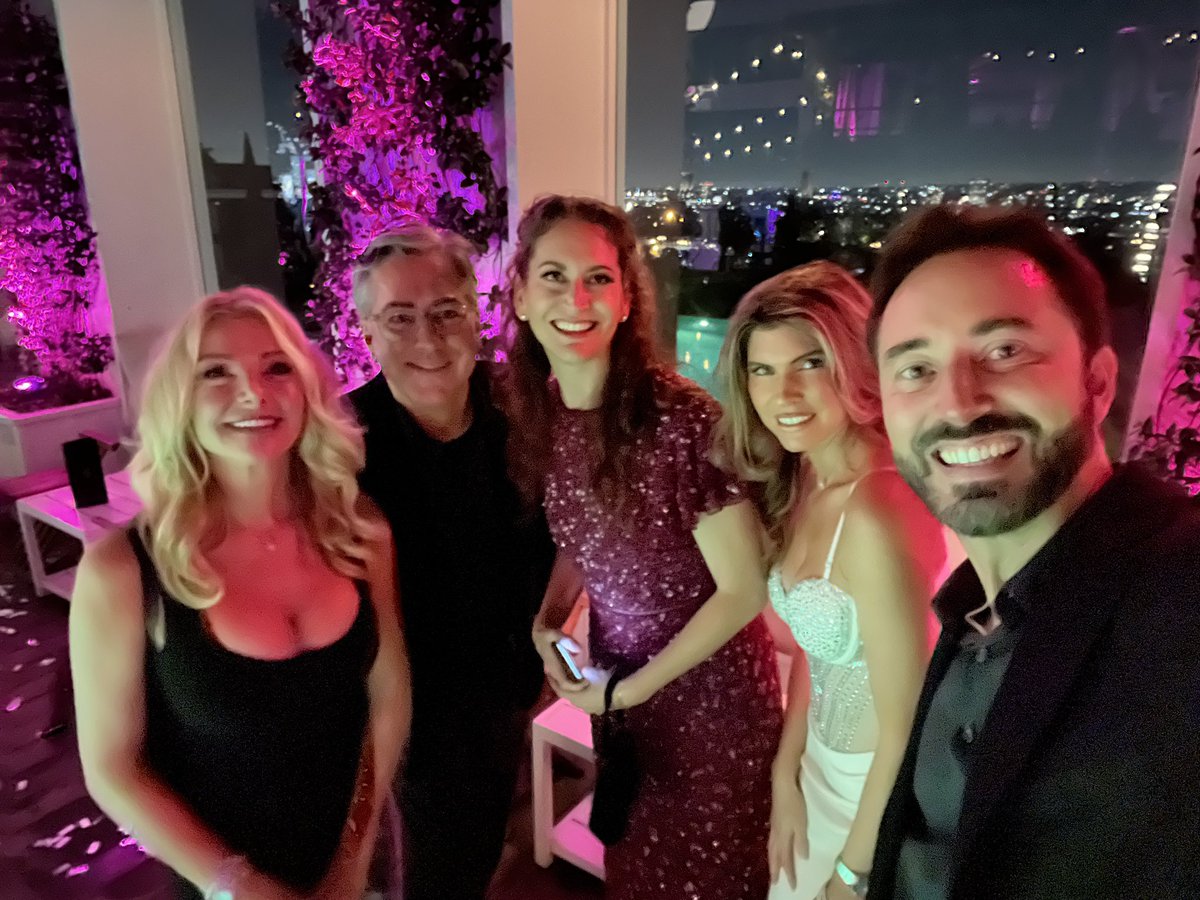 MHamrock's tweet photo. Had a great time celebrating an extremely worthy cause at the Rogue Bunnies Children of the Night Benefit at the Sky Bar in Hollywood Saturday night. #roguebunnies #childrenofthenight #skybar #bunnies #sunsetstrip #hollyweird #hollywood #losangelesnightlife https://t.co/cZlhDDy8W1