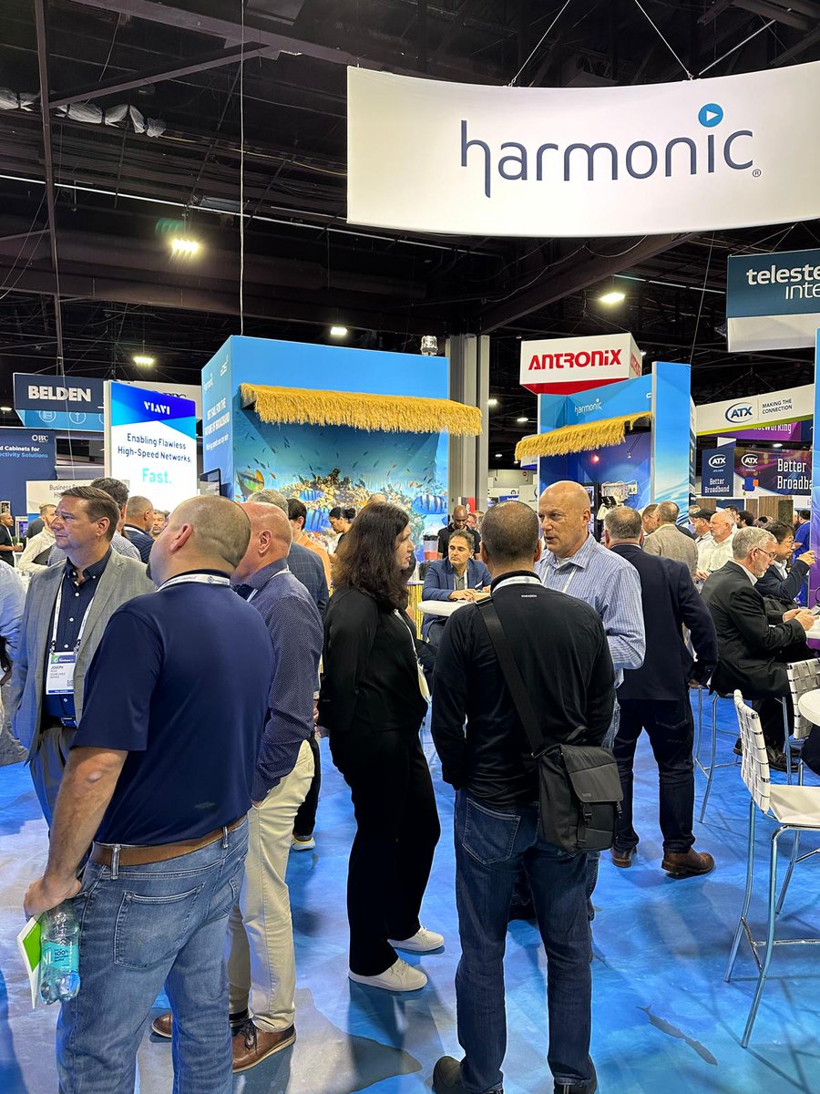 HarmonicInc's tweet photo. We're having a blast at SCTE #TechExpo24! 🔥
Come join the fun at our happy hour event today at 4:00pm at booth 803! Enjoy great conversations, refreshing drinks, and a chance to connect with our amazing team. 💫 https://t.co/59lieXbJWR