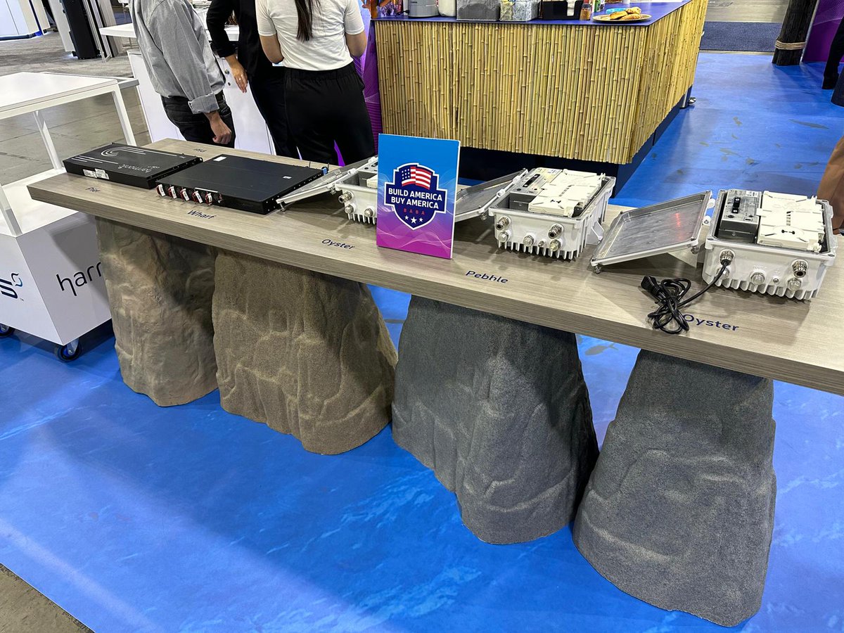 HarmonicInc's tweet photo. We're having a blast at SCTE #TechExpo24! 🔥
Come join the fun at our happy hour event today at 4:00pm at booth 803! Enjoy great conversations, refreshing drinks, and a chance to connect with our amazing team. 💫 https://t.co/59lieXbJWR