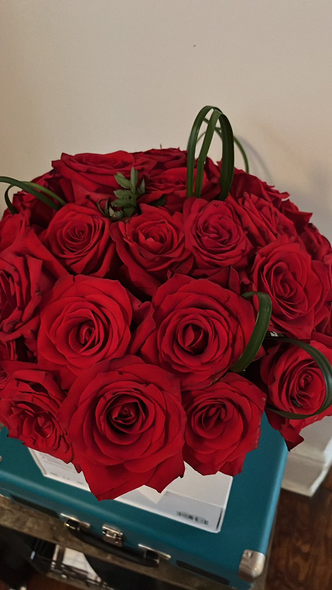 latinainny's tweet photo. ❤️ cundo te gusta mucho algo que te regalan ✨ https://t.co/rMiUSGdYVz