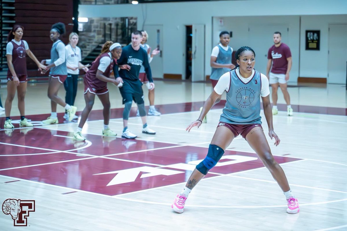 FordhamWBB's tweet photo. First 𝐎𝐟𝐟𝐢𝐜𝐢𝐚𝐥 practice on our new floor ✔️
#Ramily | #Fordham | #A10wbb | #ncaawbb | #firstofficialpractice | #basketball https://t.co/J6rAPCO73H