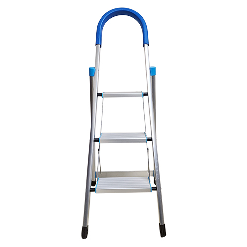 lightview2024's tweet image. عند اختيار سلم للاستخدام المنزلي، من المهم مراعاة عدة عوامل لضمان السلامة والكفاءة. أولاً، تأكد من اختيار سلم يتناسب مع الارتفاع المطلوب للعمل. السلالم القابلة للتمدد مثالية للوصول إلى المناطق المرتفعة. ثانيًا، تأكد من أن السلم مصنوع من مواد عالية الجودة مثل الألمنيوم أو الفولاذ