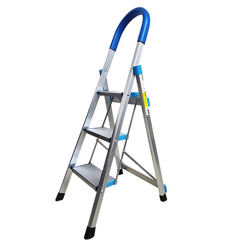 lightview2024's tweet image. عند اختيار سلم للاستخدام المنزلي، من المهم مراعاة عدة عوامل لضمان السلامة والكفاءة. أولاً، تأكد من اختيار سلم يتناسب مع الارتفاع المطلوب للعمل. السلالم القابلة للتمدد مثالية للوصول إلى المناطق المرتفعة. ثانيًا، تأكد من أن السلم مصنوع من مواد عالية الجودة مثل الألمنيوم أو الفولاذ