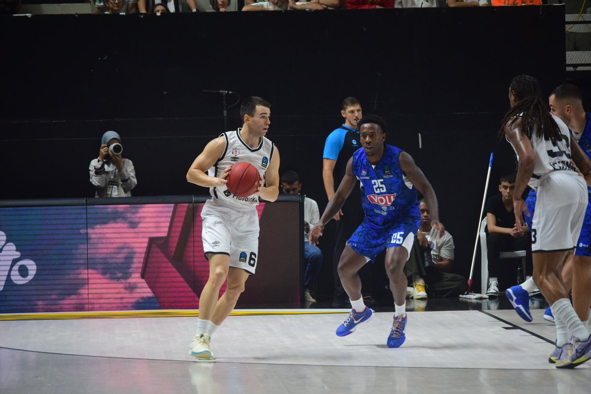 RibaundDergi's tweet photo. Beşiktaş Fibabank, Eurocup ilk maçında Buducnost'u 94-76 yenerek sahadan galip ayrıldı 🏀

#ribaund #ribaunddergisi #basketball https://t.co/sXYrEm0WYR