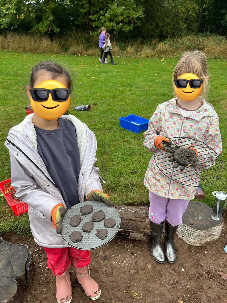 LawnPrimaryFS's tweet photo. Summer has well and truly disappeared and we don’t mind a bit! 🌧️ 

More mud = more mud pies! https://t.co/9DDgdfKuyK
