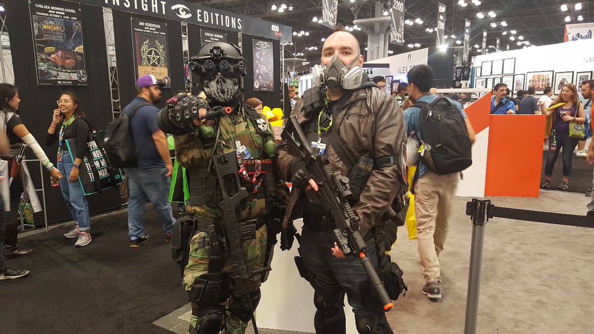 MrboomstickXL's tweet photo. Because #NYC #Comiccom 2024 is around the corner, drop your #Cosplay pictures here! I absolutely LOVED cosplaying as a #DivisionAgent back in 2019. https://t.co/FLeq7PZXpj