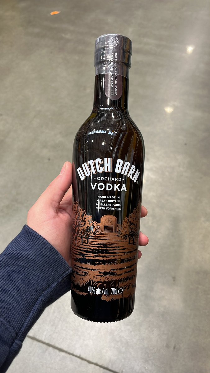 DannyCreswell's tweet photo. @rickygervais Found you in Costco, how long til your banned from them 😂😂 https://t.co/yXf2CIYNN7