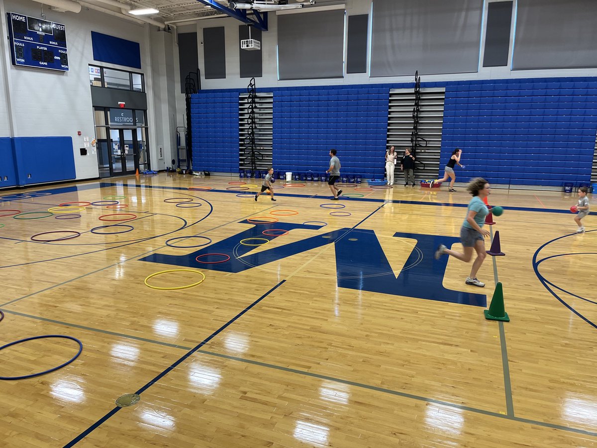 Day 3 of Parents in PE ✅. #❤️2Move ⁦<a href="/FTSchools/">Fort Thomas Schools</a>⁩ ⁦<a href="/FTMoyerES/">Moyer Elementary</a>⁩ ⁦<a href="/PWinklerFTIS/">Peter Winkler</a>⁩ ⁦<a href="/KaraKowalk/">Kara Kowalk</a>⁩ ⁦<a href="/FTSUPT/">Brian Robinson</a>⁩