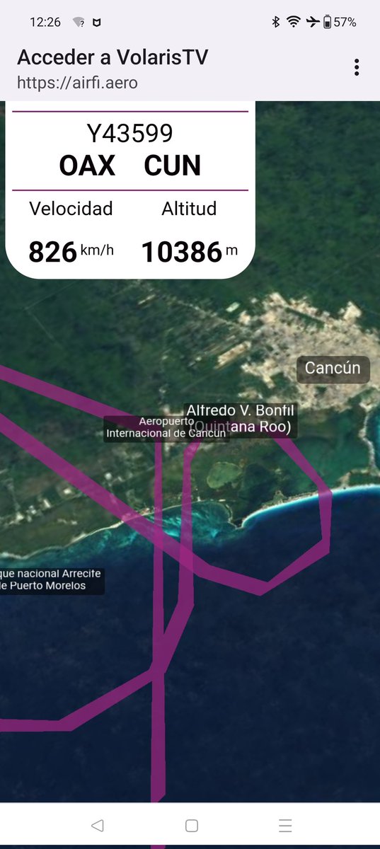 ESJPABOGADOS's tweet photo. Mal momento para aterrizar en Cancún azotado por un huracán en este momento.

Salimos de Oaxaca con destino a Cancún y aterrizamos en Villahermosa Tabasco 😅
 #Anecdotasdeabogado https://t.co/ghhSpAATps
