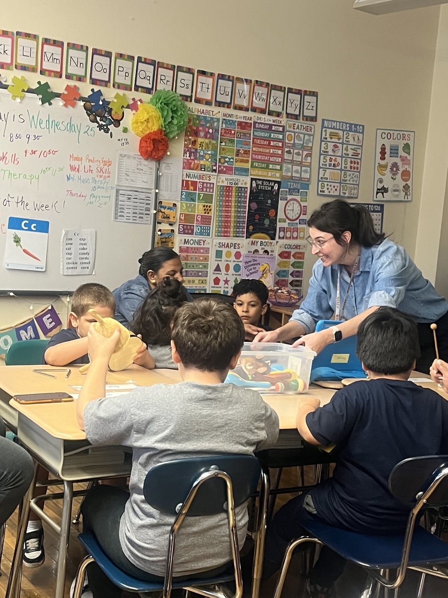 Ms. Cruz’s class loves Music Therapy ! Thank you Mrs. Robinson ! <a href="/BayonneBOE/">BayonneBOE</a>
