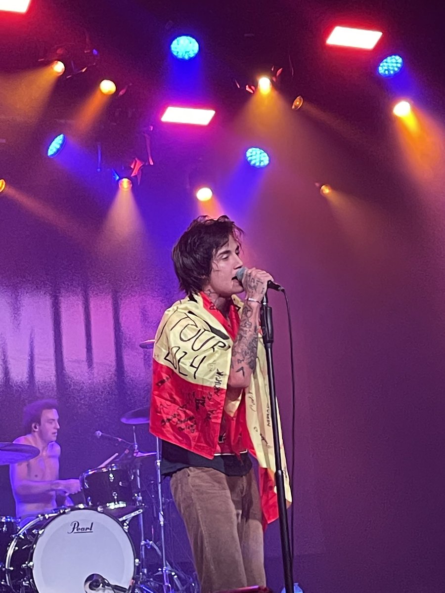 noeliia14_'s tweet photo. Jaden x Spain ❤️💛❤️
#WTMStour #jxdn https://t.co/2bpKRYsVb5