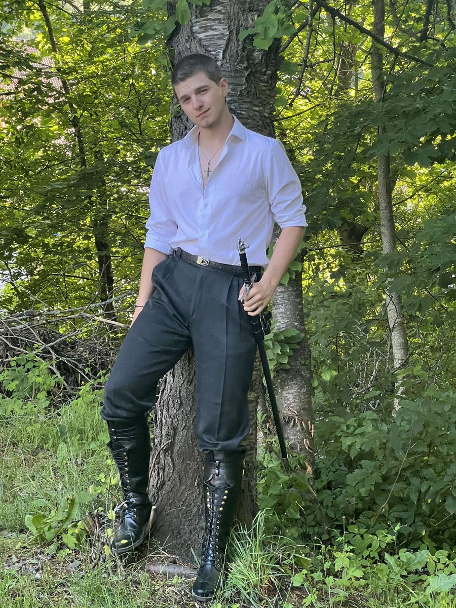lovejavell's tweet photo. 👑⚔️🍄🃏 https://t.co/APoMX43FTA