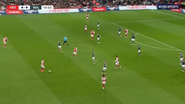That touch 🤌Declan Rice with a quality finish to get Arsenal on the board in the #CarabaoCup