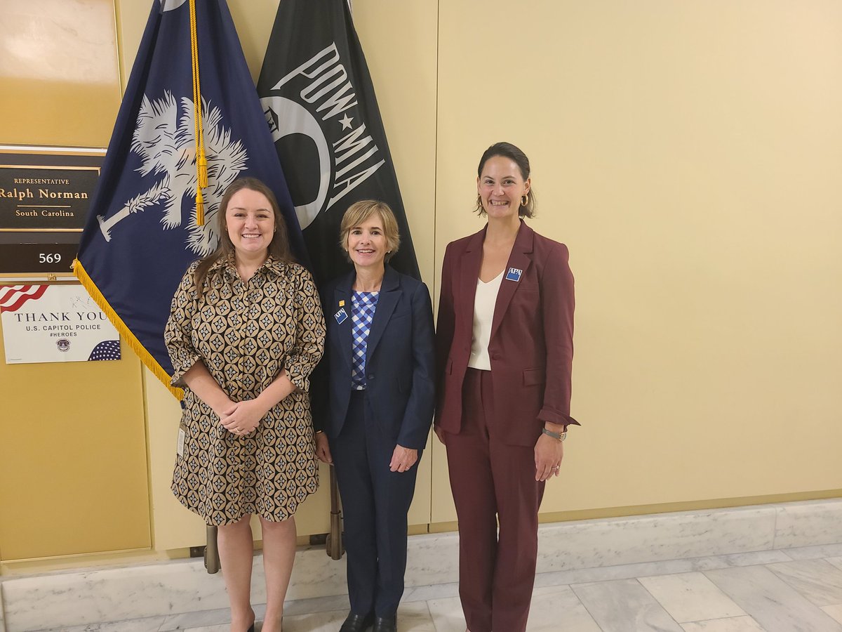 Emily Pasi tweet media