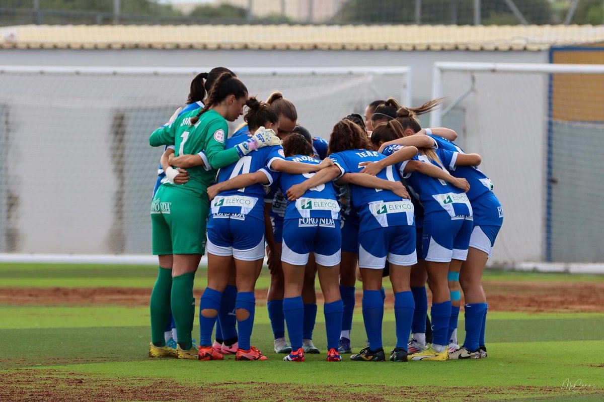 🦊💙⛱️ <a href="/AlavesFem/">Deportivo Alavés Gloriosas</a>