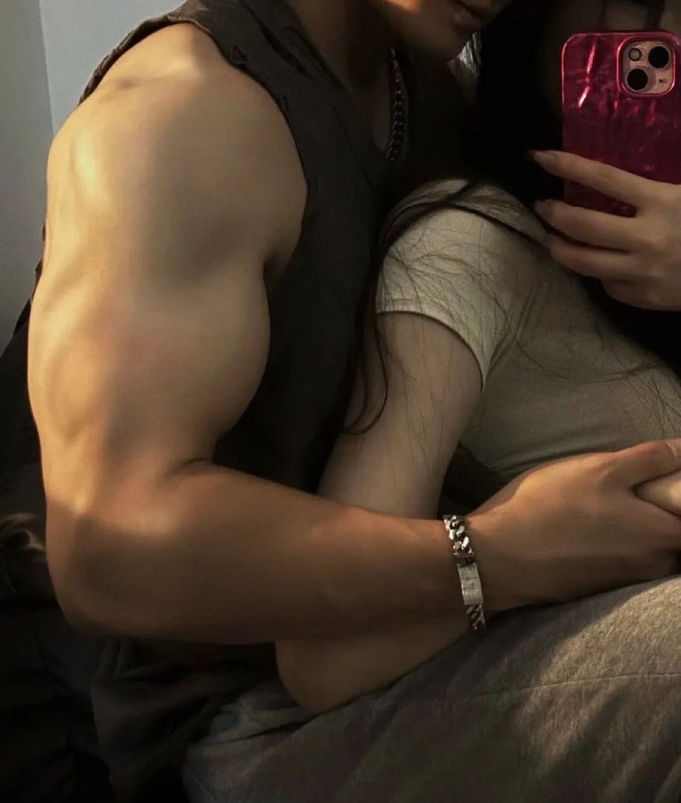 theholykiss's tweet image. 