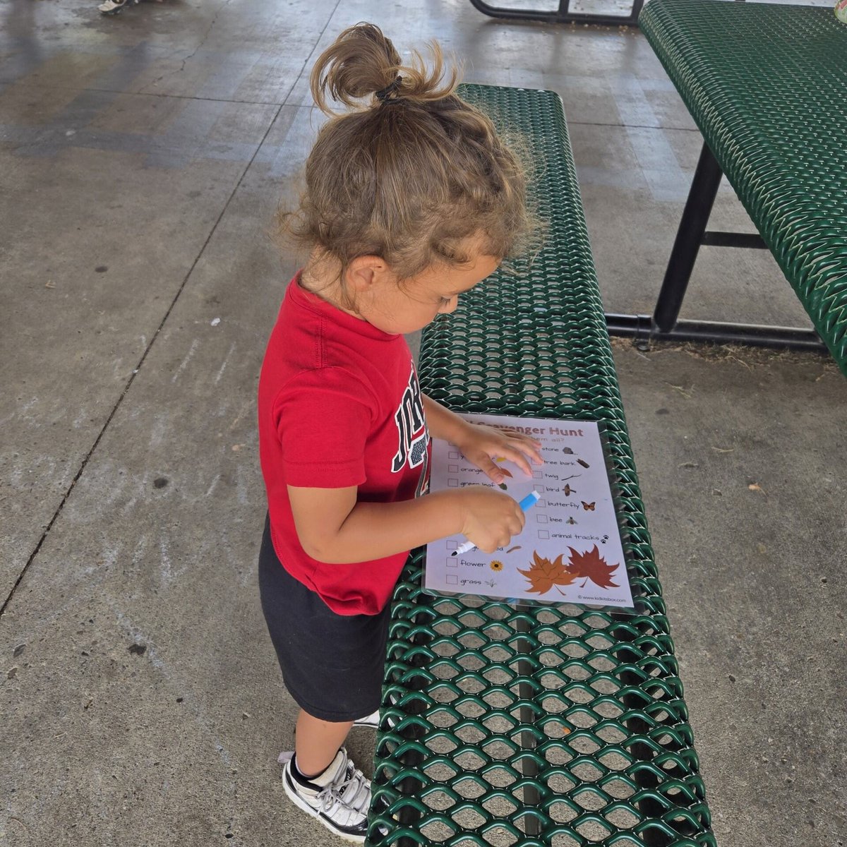 NKyComAction's tweet photo. Dayton Head Start organized an exciting scavenger hunt for their preschoolers and families. This engaging event not only promotes essential learning skills for the children but also encourages quality family time together. #HeadStartFamily https://t.co/9OOrlHrxUL