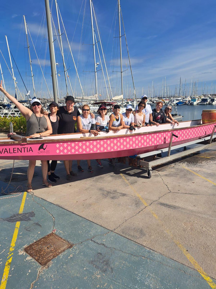 BoatMvs's tweet photo. Gracias a nuestros nuevos amigos Ana y Alejandro de dragonboatcoaching por venir desde Miami a nuestro entrenamiento de hoy. Esperamos que lo hayáis disfrutado igual que nosotras y esperamos volver a veros pronto!
 #dragonboatlife #cancerydeporte #españa #miami #argentina https://t.co/VzDafoTJcf