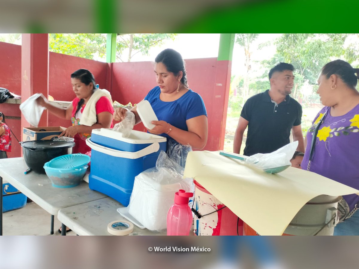CDE_WorldVision's tweet photo. El #Comité para la Protección de la Niñez y la Familia de la comunidad La Reformita, llevó a cabo una kermes para la recaudación de fondos, como parte de su plan de acción, para acondicionar su biblioteca comunitaria y continuar con las actividades programadas. @WorldVisionMx https://t.co/qmiKunaa4h