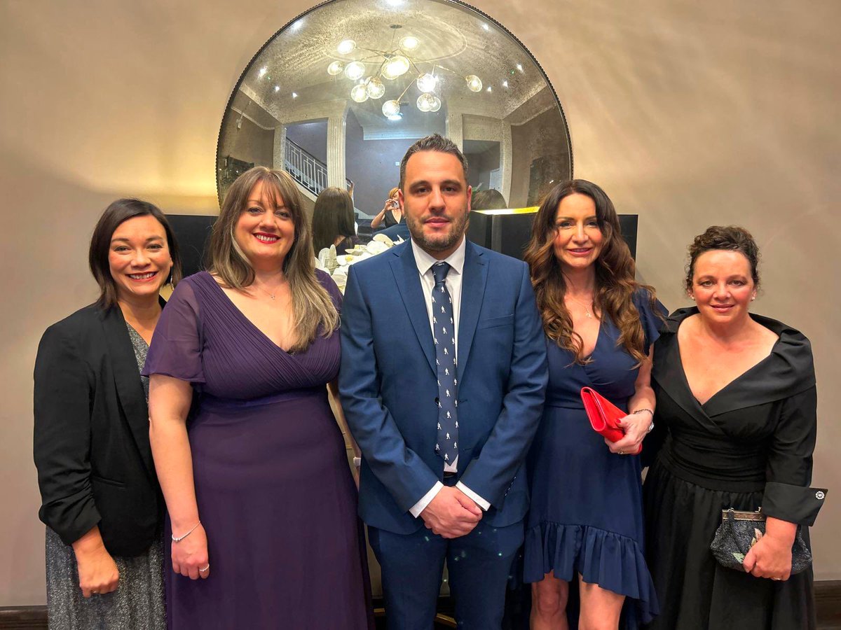 Kim Shutler tweet media