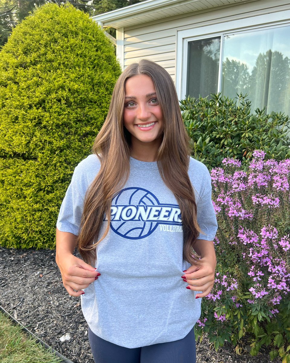 Lily Bond tweet media