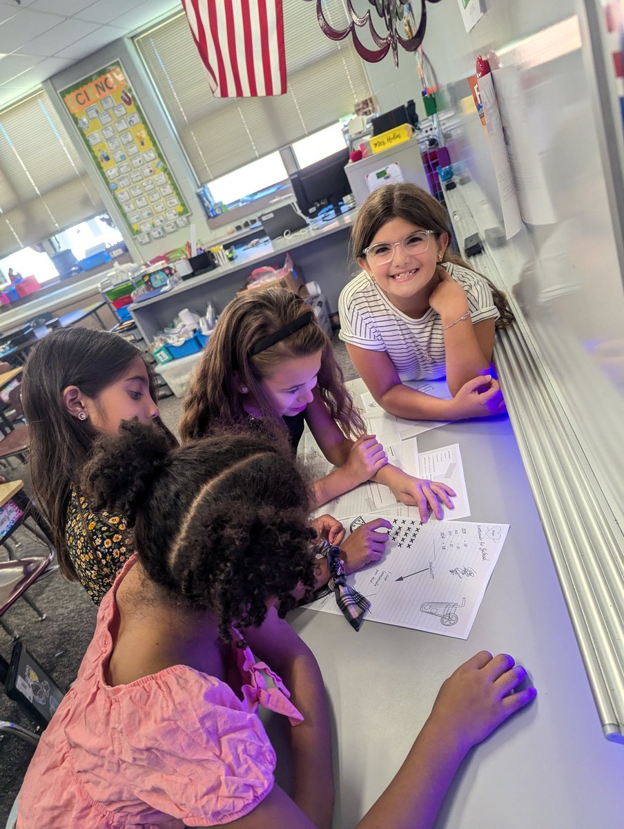 Mrs. Holm tweet media