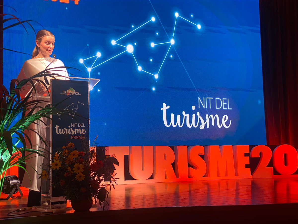 coiasu's tweet photo. Asistiendo a la #NitDelTurisme de Baleares, celebrada hoy en un espacio inmejorable, el Convent de Sant Diego de Alaior👏🏼
Felicidades a todos los premiados, verdaderos ejemplos de trabajo para convertir el turismo en un sector cada vez más innovador y sostenible. https://t.co/JFID4lquf6