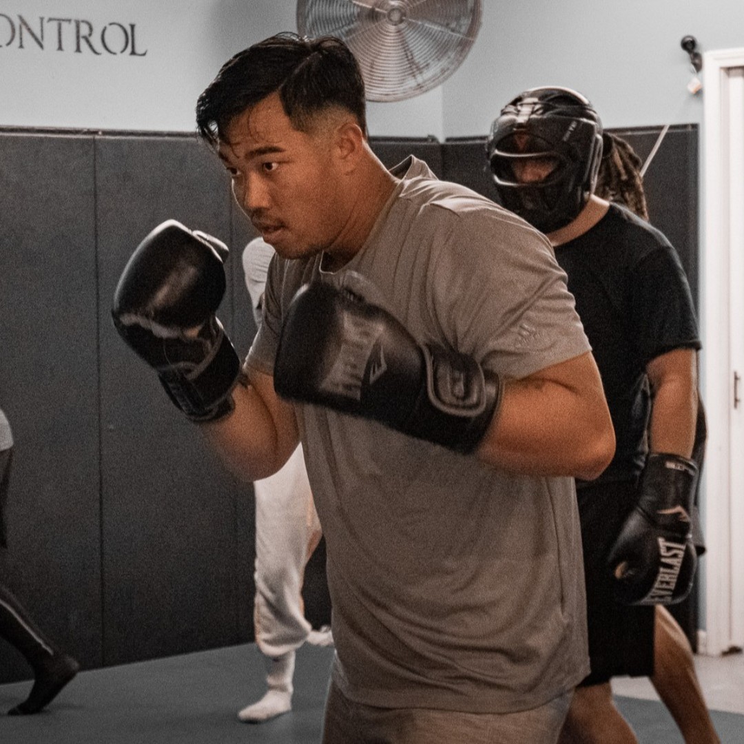 PWATraining's tweet image. Combatives training is more than technique—it’s about heart, grit, and pushing limits. Students learn to find strength they didn’t know they had, building resilience. #Combatives #DigDeep #MentalToughness #PacificWestAcademy #ExecutiveProtection #WarriorMindset