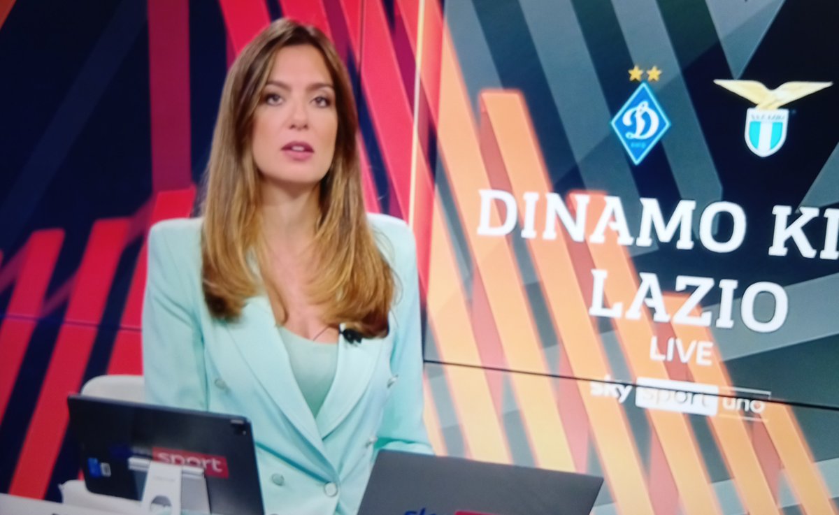 Buona serata e buon lavoro <a href="/MargheCi86/">Margherita Cirillo</a> . #SkySport